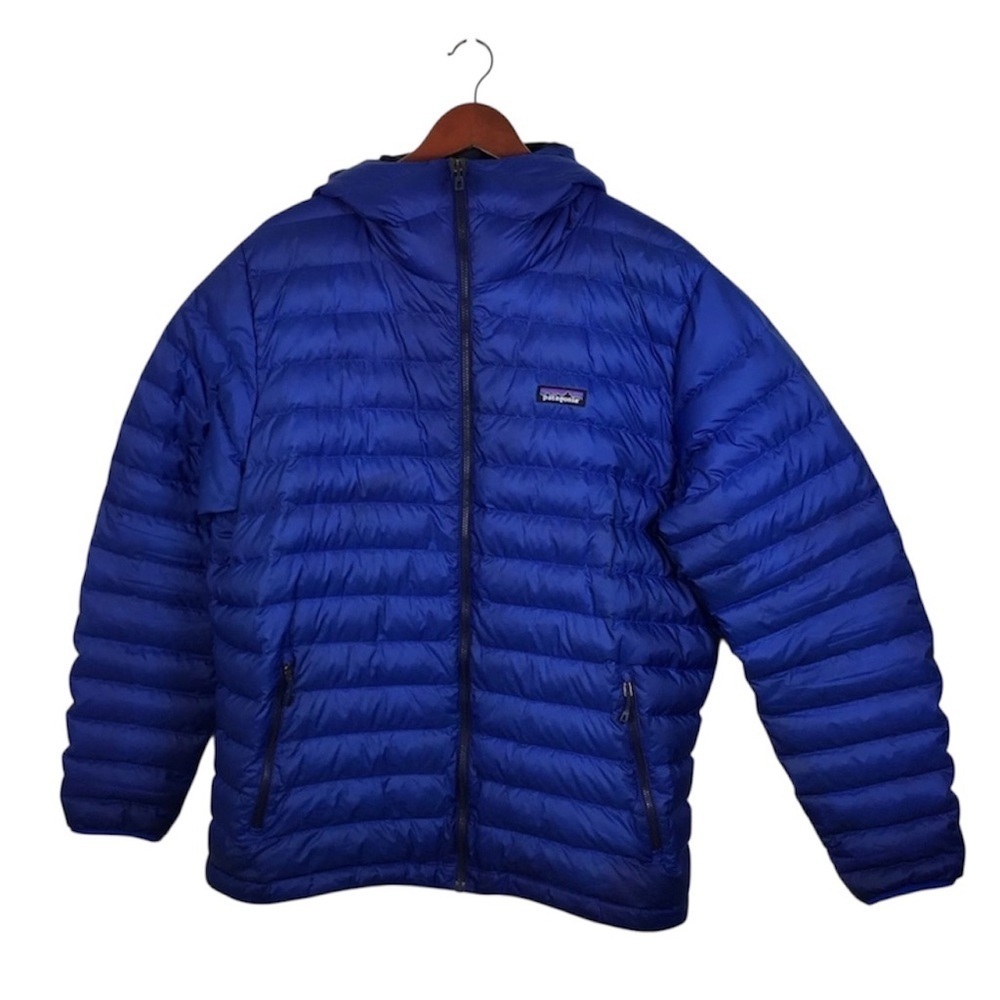 Patagonia Down Sweater Hoody in Blue Size XL.
